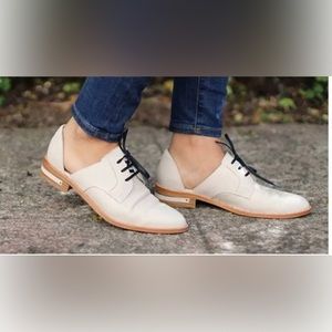 WIT D’Orsay lace up Oxford
